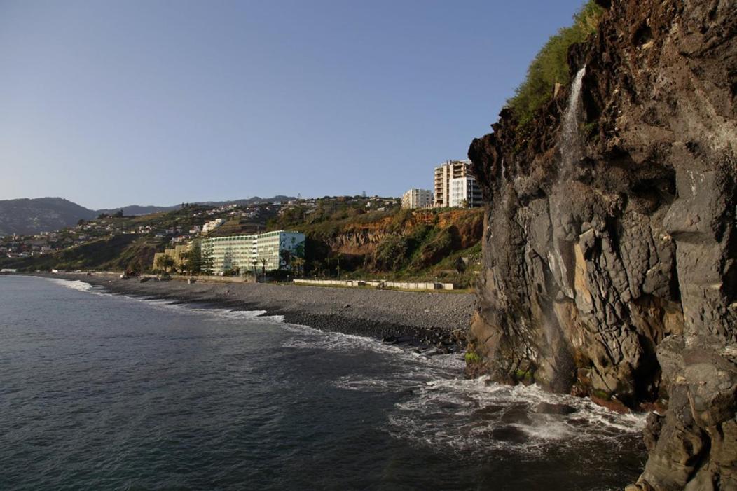 Beach Flat - Apartamento Praia Doca Do Cavacas Funchal  Bagian luar foto